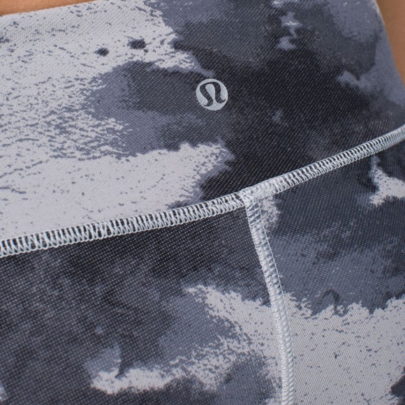 Lululemon Wunder Under Pant 4 - Picture 5 of 12